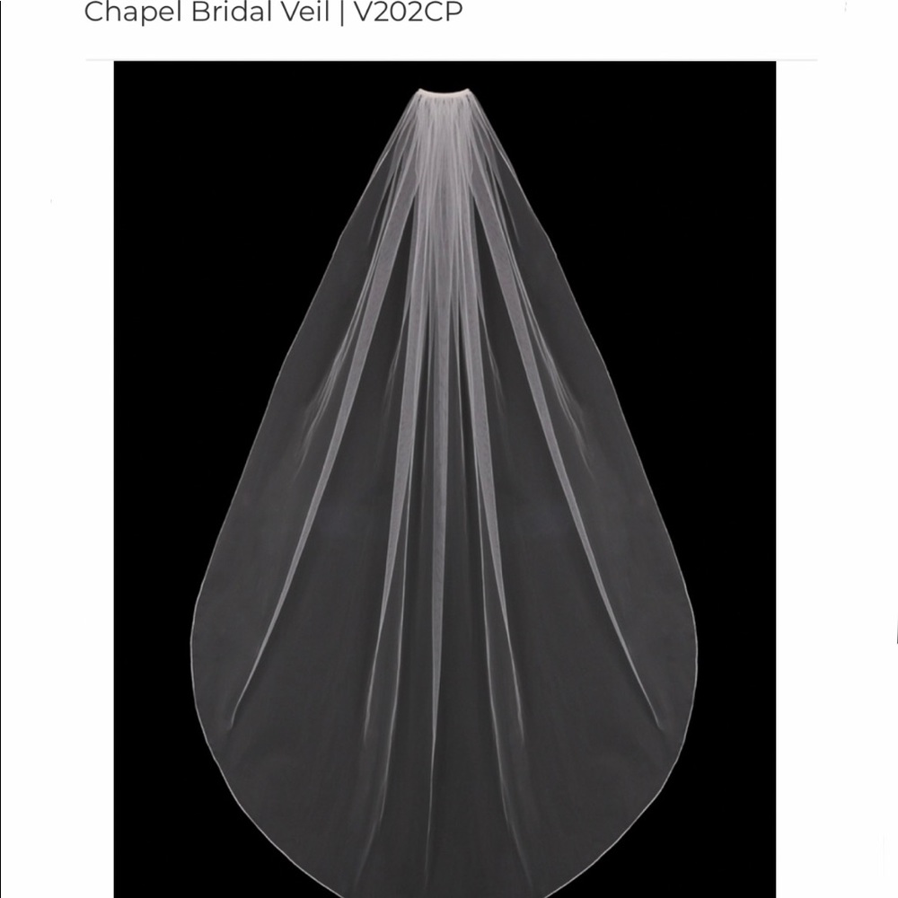 En Vogue cathedral veil
